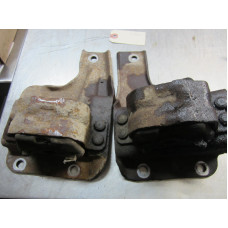 32B005 Motor Mounts Pair From 2003 Ford E-250   5.4